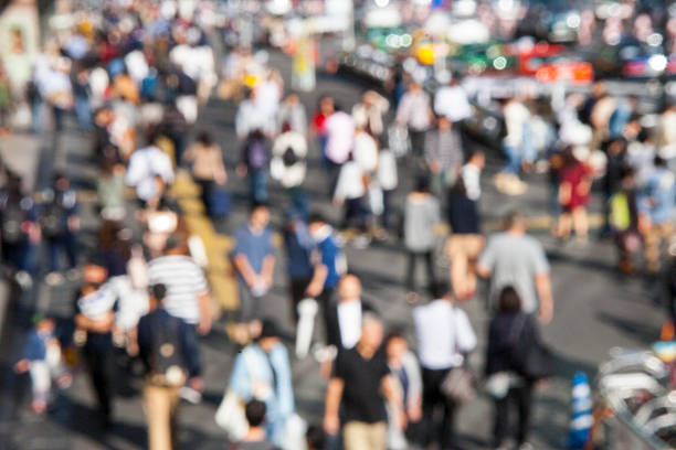 istock People who walk the streets 497813538