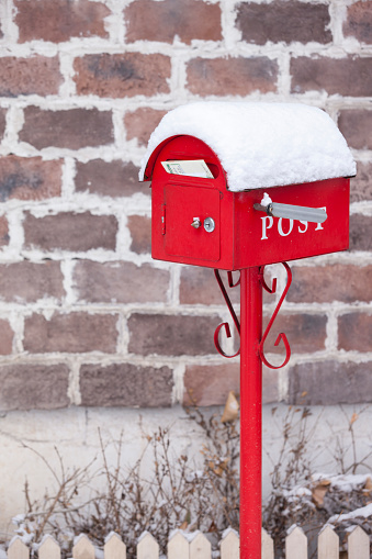 Snowy postbox