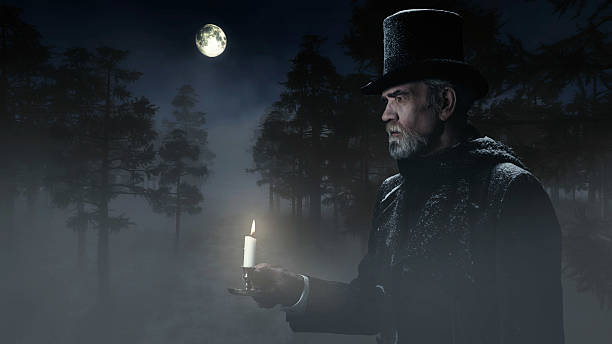 dickens scrooge homme avec candlestick la marche en forêt d'hiver - scrooge photos et images de collection