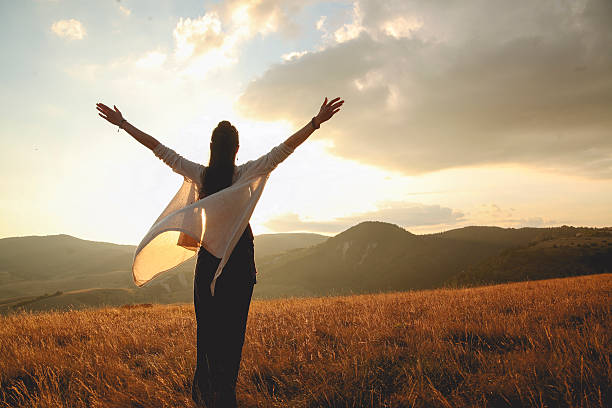 istock Greetings to the sun 497903432