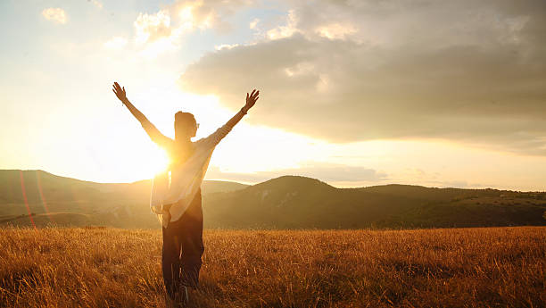 istock Greetings to the sun 497903634