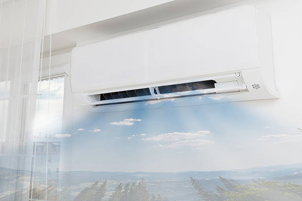 climatiseur blowing "air froid. - heat dispersion photos et images de collection