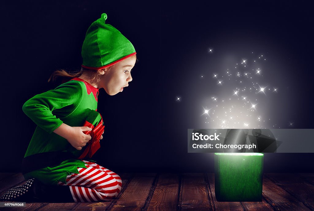 magic caja de regalo - Foto de stock de Navidad libre de derechos