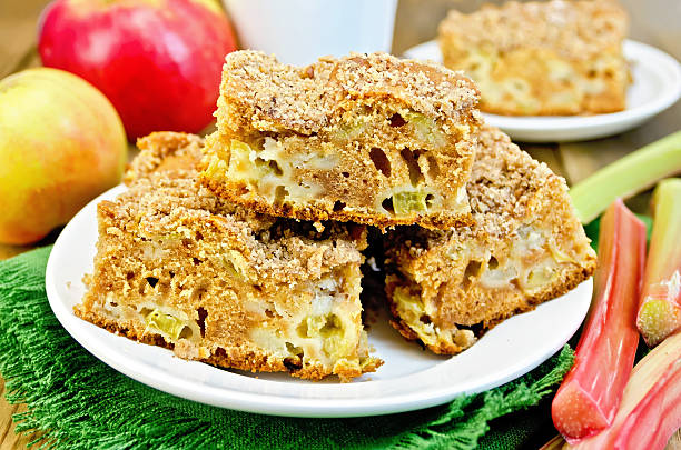 istock Pie with rhubarb and apples on a green napkin 497998021