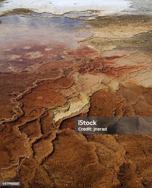 Grand Prismatic Fonte Térmica - Fotografias de stock e mais imagens de Amarelo - Amarelo, Ao Ar Livre, Bactéria