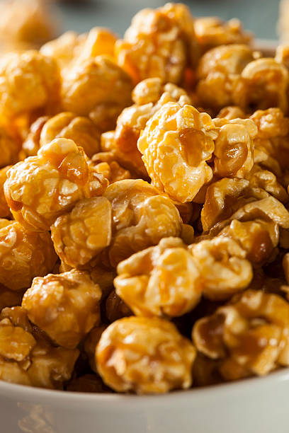 istock Homemade Golden Caramel Popcorn 498011393