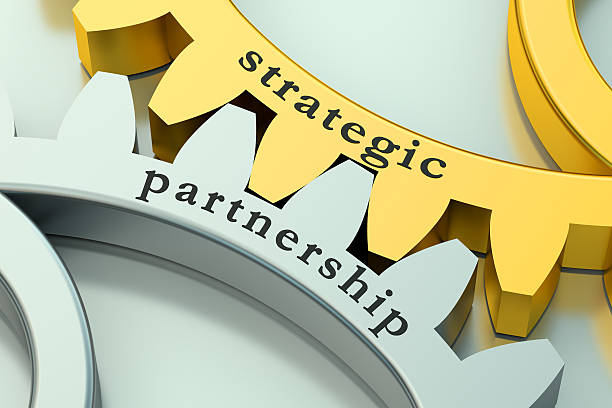 istock Strategic Partnership concept on the gearwheels 498014234
