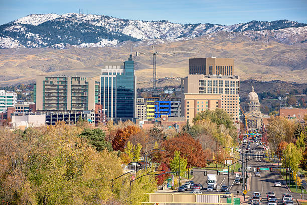istock Autumn trees and Boise Idaho skyline 498019702