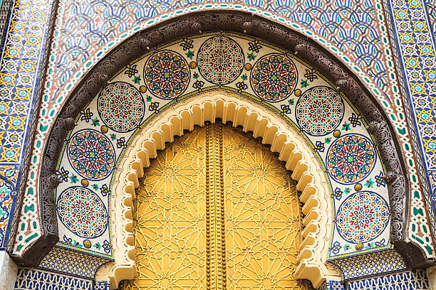 istock Gate of the palace 498029485