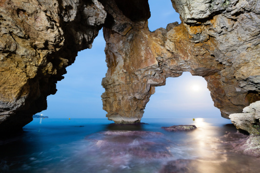 Cave dels Arcs, Valencia, Spain
