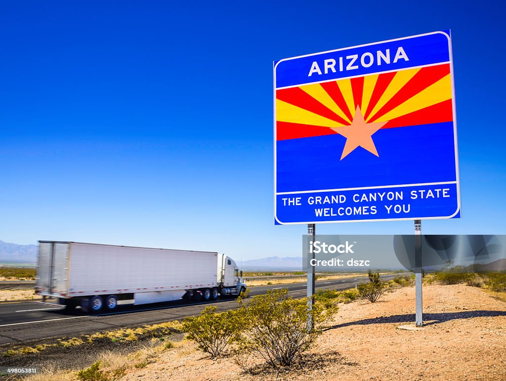 Arizona State linii Znak autostrady - 18 wheeler (Pół-Ciężarówka) - Zbiór zdjęć royalty-free (Flaga)