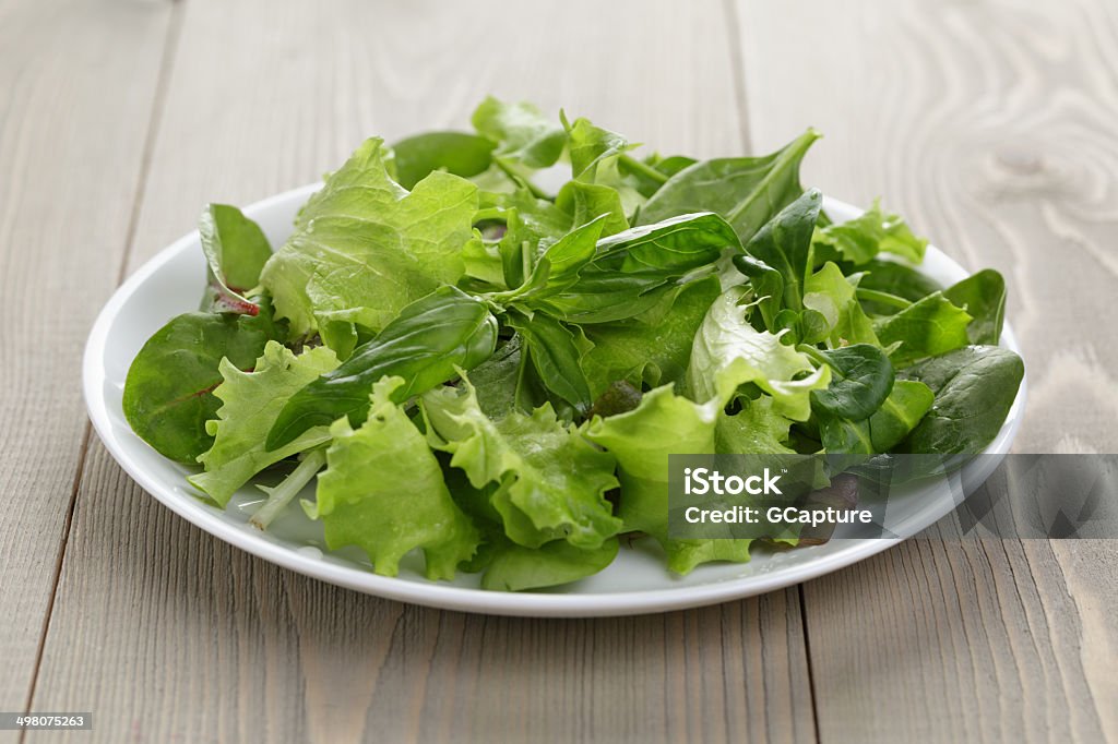 Mischen Salat in weißen Schüssel - Lizenzfrei Antioxidationsmittel Stock-Foto