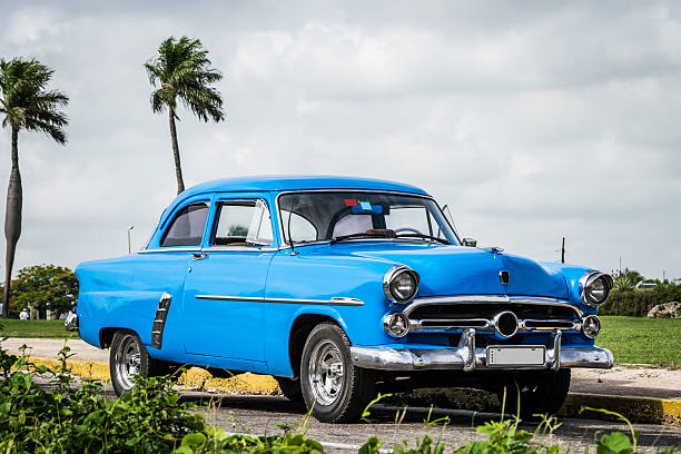 istock Blue american vintage car  in Cuba 498099552