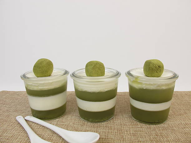 Smoothfood - Jelled green smoothie with matcha and yogurt