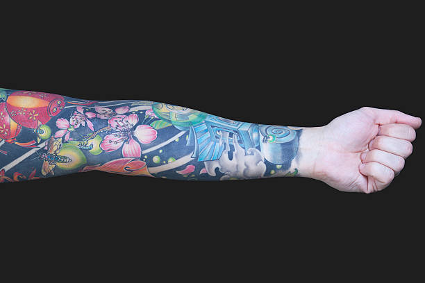 tattoed bras - arm tattoo photos et images de collection