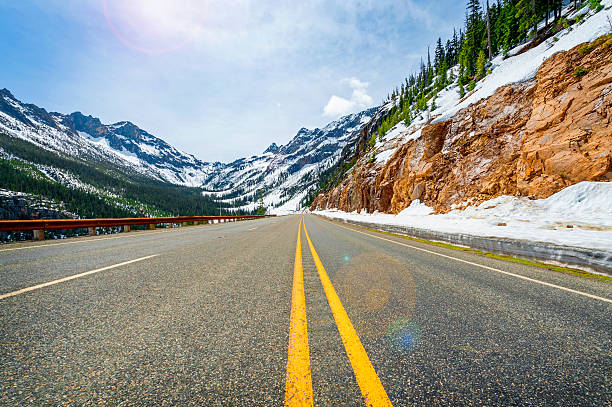 캐스케이즈 highway north - north cascades national park cascade range highway north 뉴스 사진 이미지