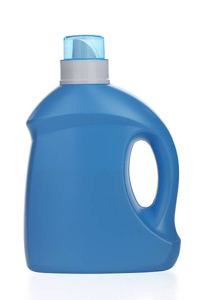 istock Cleaning products on white background 498110495