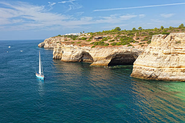 istock sailing yacht near Praia de Benagil 498111473