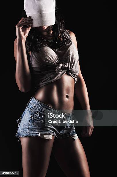 Splendida Ragazza Fitness - Fotografie stock e altre immagini di Abbronzatura - Abbronzatura, Adulto, Aerobica