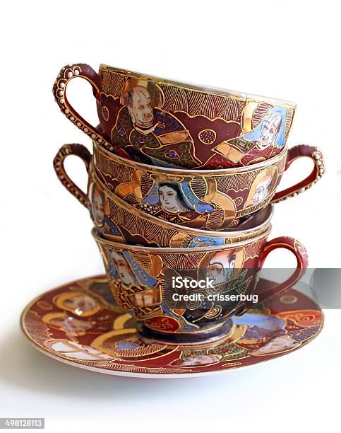 スタックのアンティーク Teacups - ひびが入ったのストックフォトや画像を多数ご用意 - ひびが入った, カップ, ソーサー