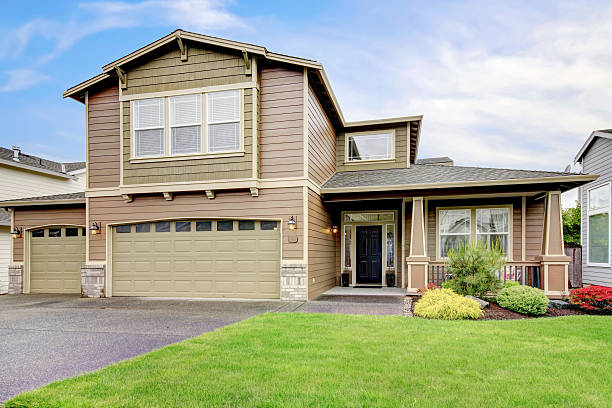 istock Big house with column porch 498130421
