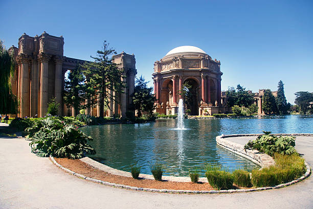 istock Palace Of Fine Arts 498132121