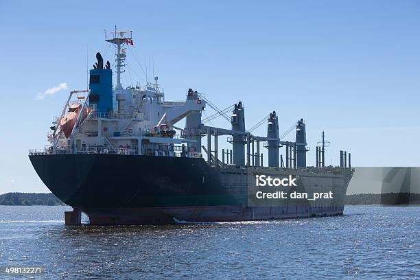 Cargo Schiff Stockfoto und mehr Bilder von Anker werfen - Anker werfen, Behälter, Container