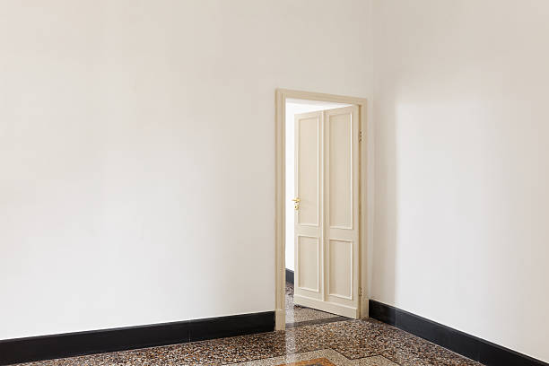 istock door open of a room 498238357