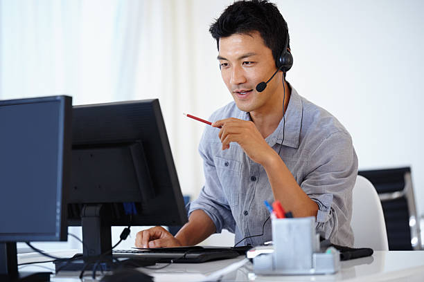 저는 준비됐나요 화면에서 지금 - call center occupation using computer customer service representative 뉴스 사진 이미지