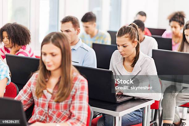 Adult Computer Class Images Young Adults At A Computer Class Stock Photo - Download Image Now ...