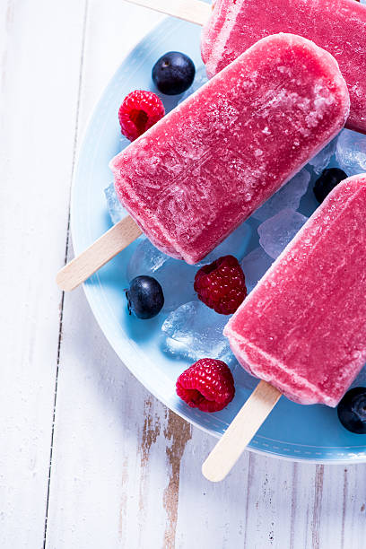 istock Popsicles with fresh berry fruits 498304478