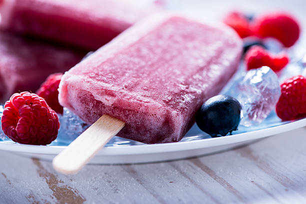 istock Popsicles with fresh berry fruits 498304570