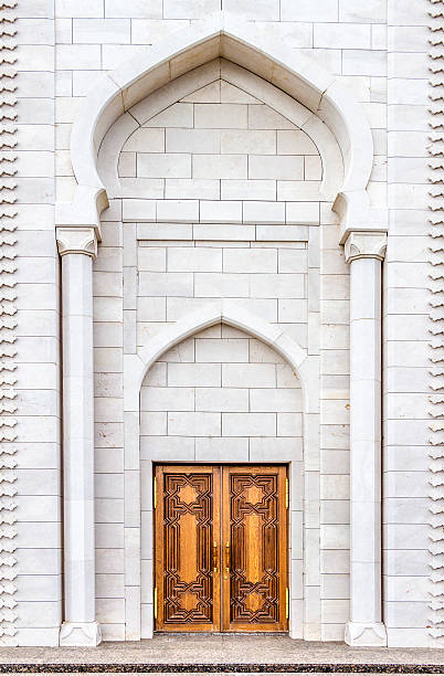 istock Door to the mosque 498306444
