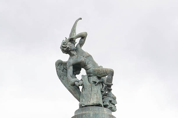 istock Fountain of the Fallen Angel in Madrid 498314343