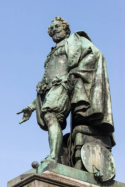 istock Statue of Peter Paul Rubens in Antwerp. 498315229