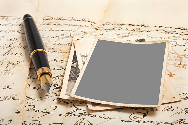 istock Fountain pen and pictures 498316651