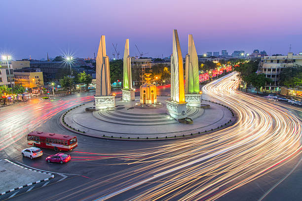 istock Moment of Democracy monument at Dusk 498334818