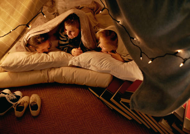 istock Shh...or mom will make us go to bed 498335349