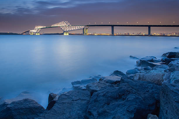istock Tokyo gate bridge and Tokyo bay at twilight 498335948