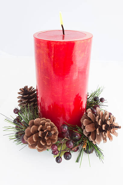 istock Holiday Candle Decoration 498339202