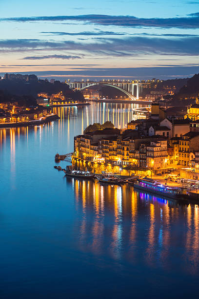 istock Porto: panorama of Ribeira and Douro river 498373190