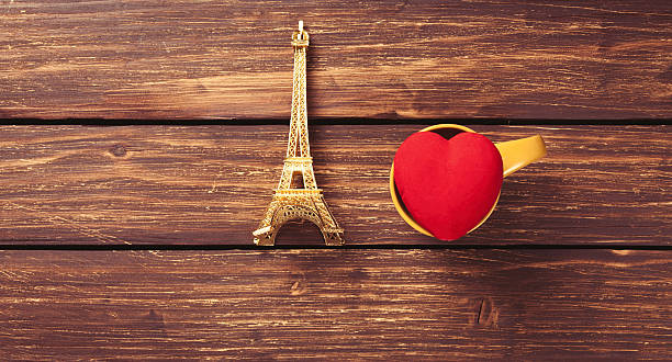 istock Eiffel tower and heart shape toy 498374912