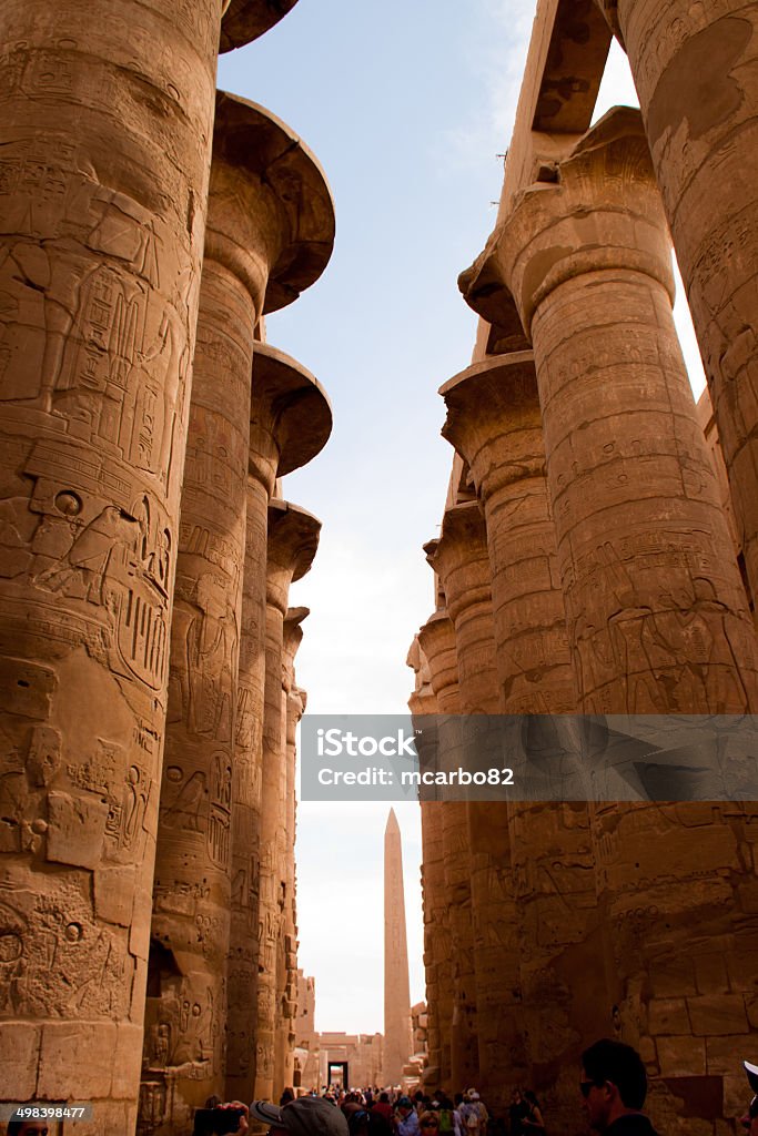 Central alley w świątyni w Karnaku, Luxor, Egipt - Zbiór zdjęć royalty-free (Amon)