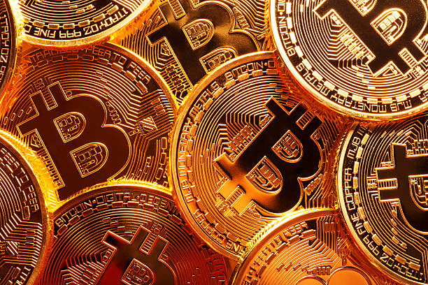 bitcoin - symbol internet horizontal macro fotografías e imágenes de stock