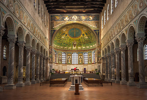 basílica de saint apollinaris en classe, emilia-romaña, italia - ravena fotografías e imágenes de stock