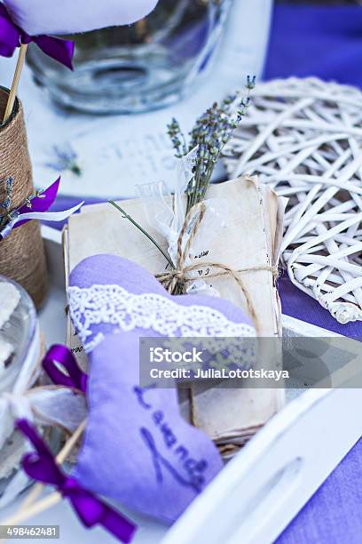 Alter Haufen Von Buchstaben Lavendel Herz Von Hand Gefertigt Stockfoto und mehr Bilder von Bauholz-Brett