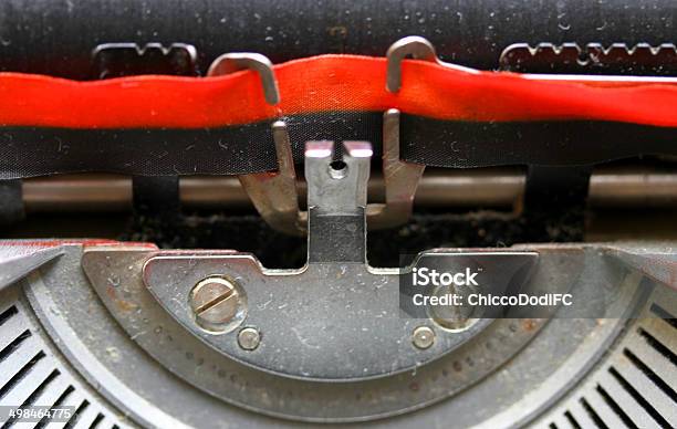 Schwarzes Und Rotes Band Einer Italienischen Mechanische Schreibmaschine Stockfoto und mehr Bilder von 1930-1939