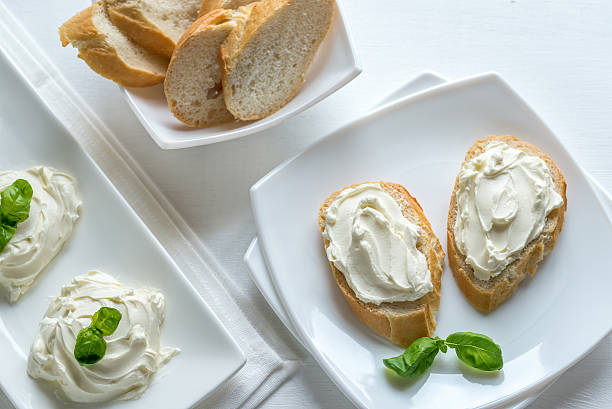 istock Sandwiches with cream cheese 498467790