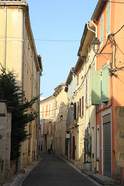 istock L'Isle-sur-la-Sorgue street view 498473489