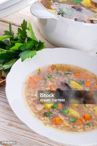 Krupnikeur Polnische Perlgraupe Suppe Stockfoto und mehr Bilder von Erfrischung - Erfrischung, Essen am Tisch, Fleisch